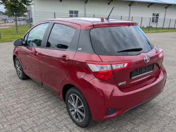 TOYOTA Yaris Y20 Club