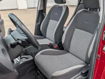 TOYOTA Yaris Y20 Club