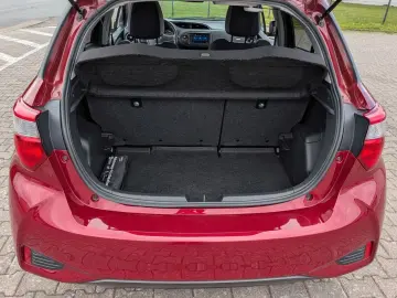 TOYOTA Yaris Y20 Club