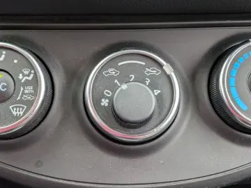 TOYOTA Yaris Y20 Club