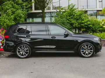 BMW X7 M50d Final Edition 1 100