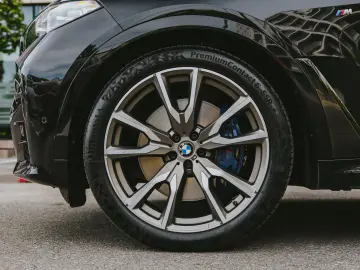 BMW X7 M50d Final Edition 1 100