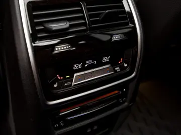 BMW X7 M50d Final Edition 1 100