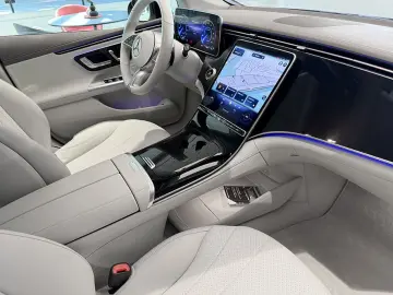 MERCEDES-BENZ EQE 300 ELECTRICART DIGIL AHK ADVANCEDPLUS