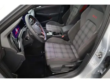 Volkswagen Golf GTI 2.0 TSI DSG AHK Matrix NAV RFK ACC SH