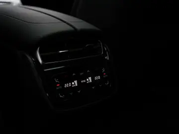 MERCEDES-BENZ EQE 350  AMG   Airmatic   Dig Light   …