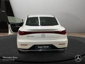 MERCEDES-BENZ EQE 300 ELETR. ART ADV.  DISTR 19  MEM…