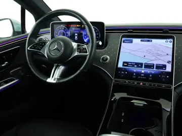 MERCEDES-BENZ EQE 300  Sitzklima Pano Memory 360 Air…