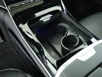 MERCEDES-BENZ EQE 300  Sitzklima Pano Memory 360 Air…