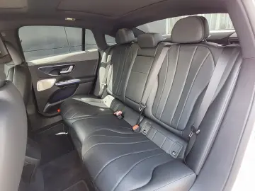 MERCEDES-BENZ EQE 350 AMG PSD MBUX Burmester Digital Memory