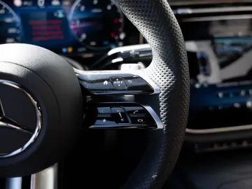 MERCEDES-BENZ E 450 d 4M AMG-Sport 360 Pano Burm