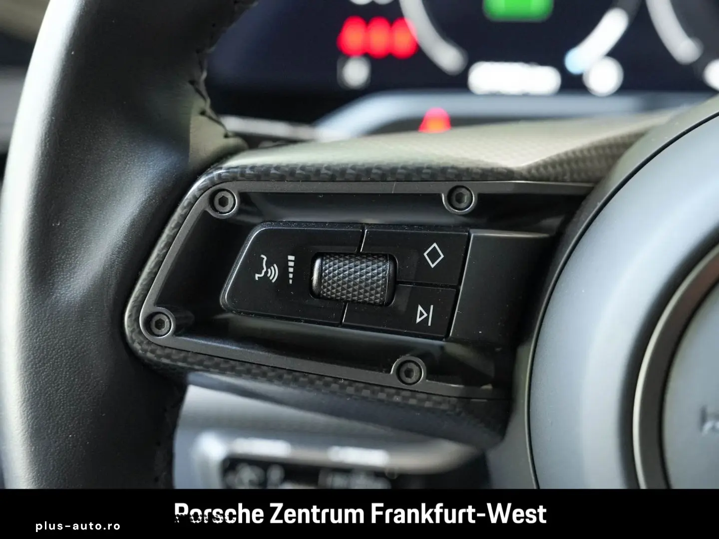 PORSCHE Taycan 4S BOSE Luftfederung Panoramadach LED