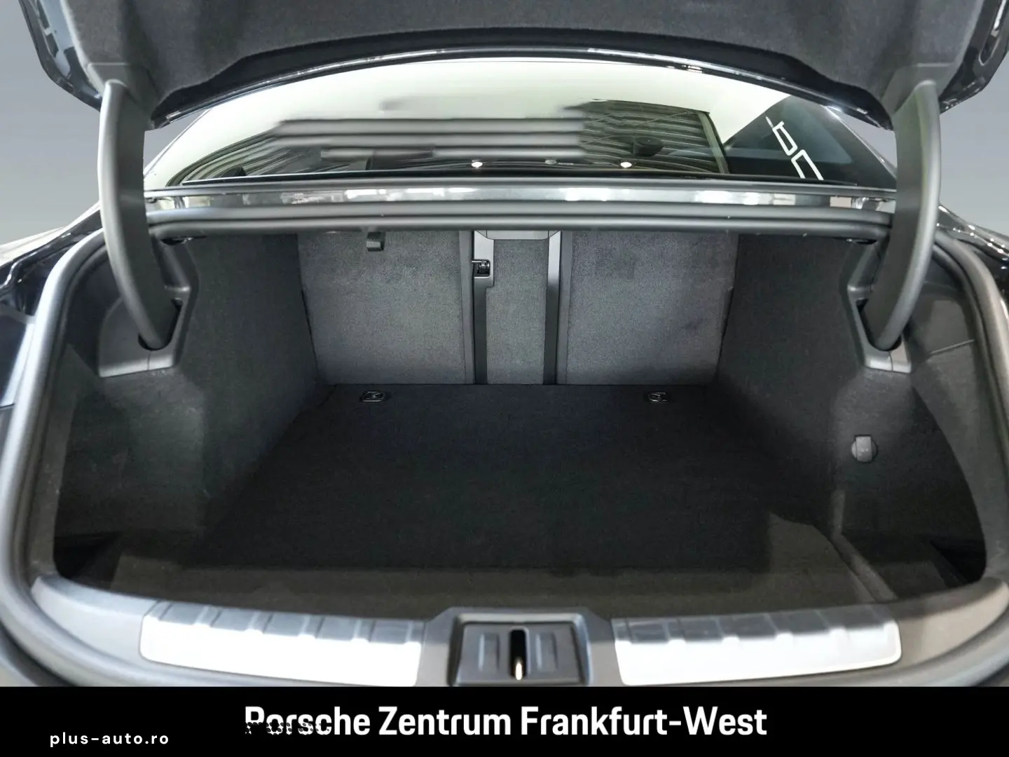 PORSCHE Taycan 4S BOSE Luftfederung Panoramadach LED