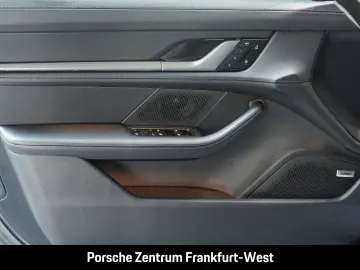 PORSCHE Taycan 4S BOSE Luftfederung Panoramadach LED