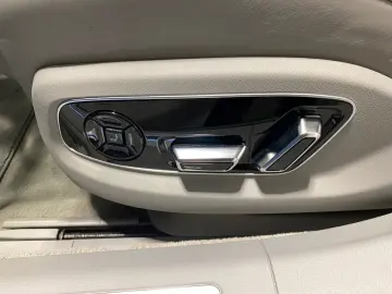 AUDI A8 50 TDI Quattro  PANO HUD MATRIX STZBLFT ACC