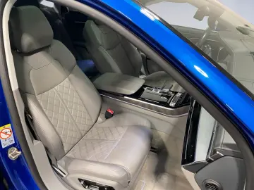 AUDI A8 50 TDI Quattro  PANO HUD MATRIX STZBLFT ACC
