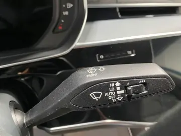 AUDI A8 50 TDI Quattro  PANO HUD MATRIX STZBLFT ACC