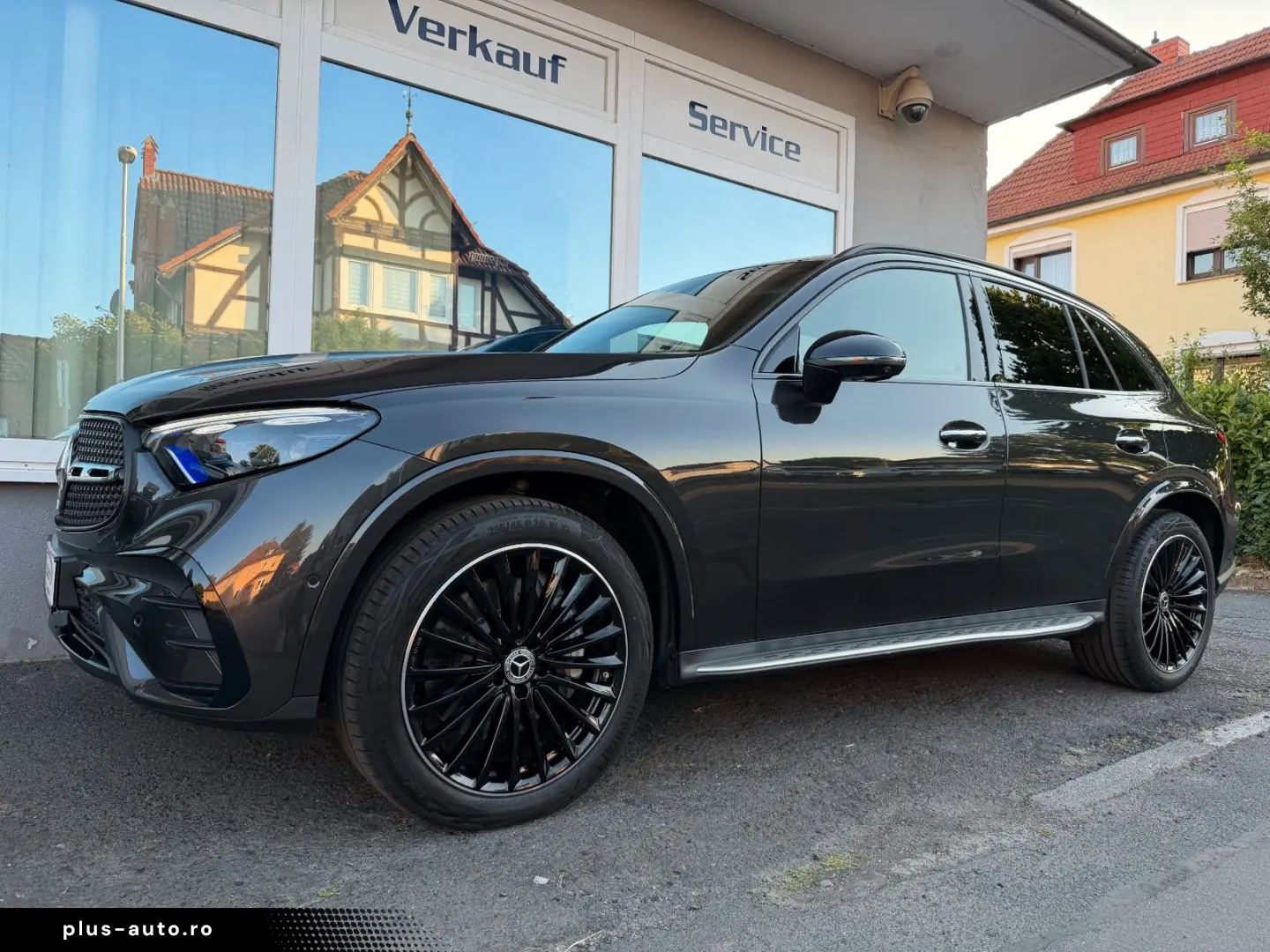 MERCEDES-BENZ GLC 300d AMG PremiumPlus Night AHK StHz HUD 20