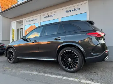 MERCEDES-BENZ GLC 300d AMG PremiumPlus Night AHK StHz HUD 20