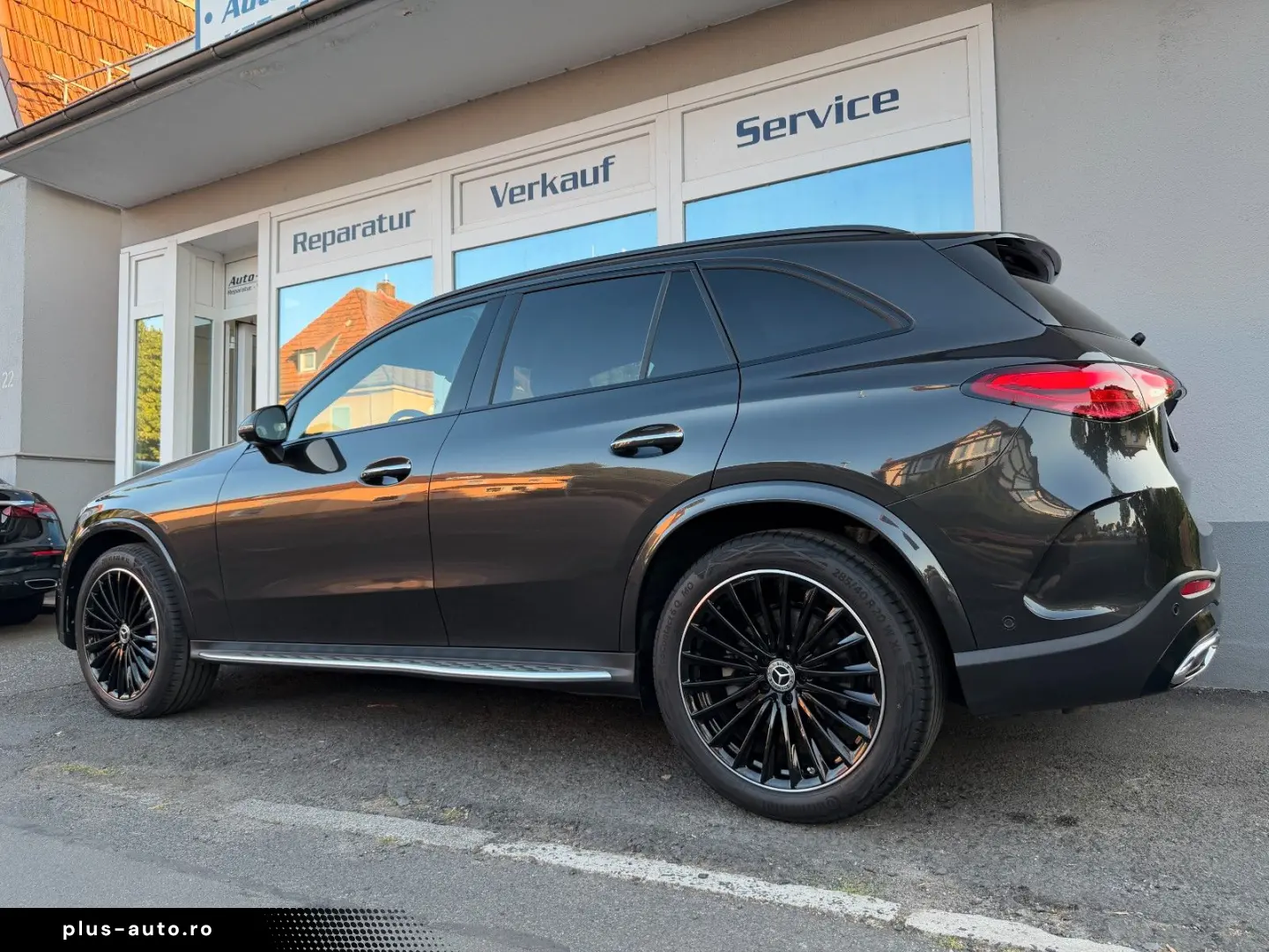MERCEDES-BENZ GLC 300d AMG PremiumPlus Night AHK StHz HUD 20