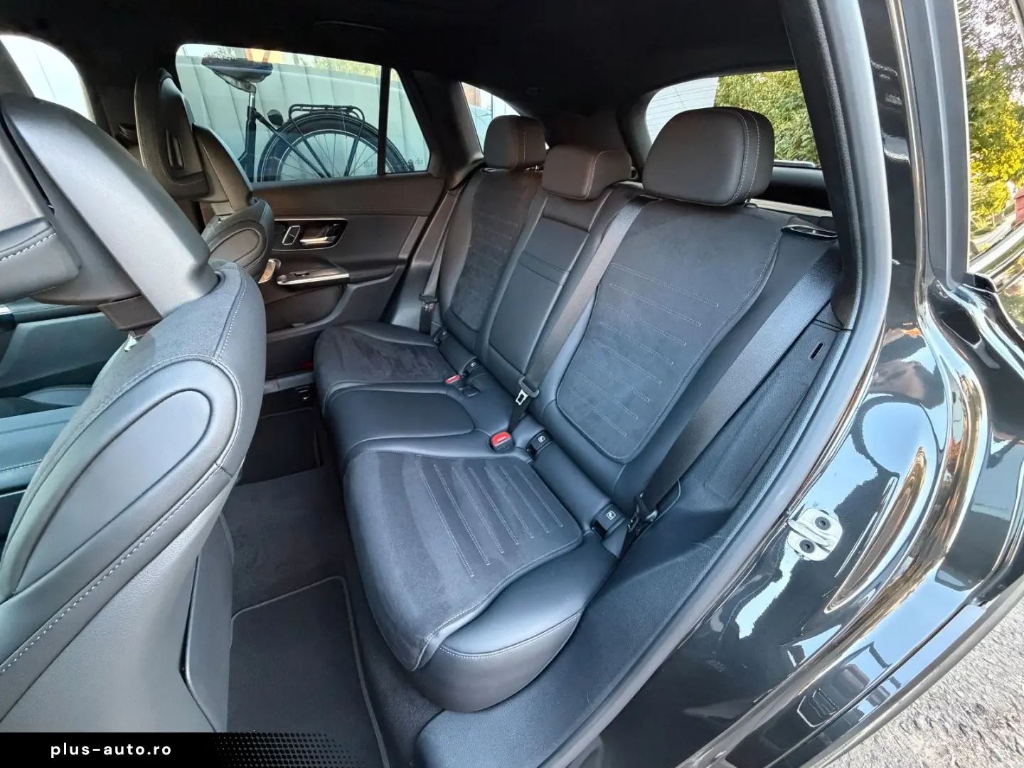 MERCEDES-BENZ GLC 300d AMG PremiumPlus Night AHK StHz HUD 20