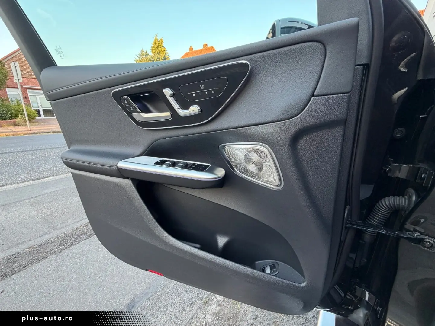 MERCEDES-BENZ GLC 300d AMG PremiumPlus Night AHK StHz HUD 20