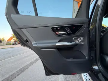MERCEDES-BENZ GLC 300d AMG PremiumPlus Night AHK StHz HUD 20