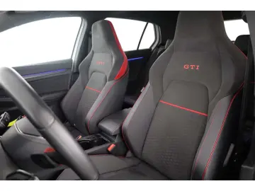 Volkswagen Golf GTI 2.0 TSI Clubsport Black Style