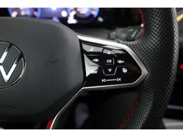 Volkswagen Golf GTI 2.0 TSI Clubsport Black Style