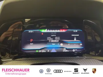 VW Golf VIII R 2.0 TSI 4M Matrix Navi Pano 270km h