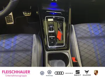 VW Golf VIII R 2.0 TSI 4M Matrix Navi Pano 270km h