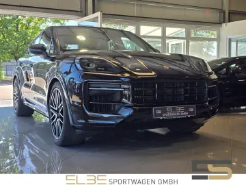 PORSCHE Cayenne Coupe E-Hybrid AHK 4RAD PANO BOSE 22