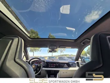 PORSCHE Cayenne Coupe E-Hybrid AHK 4RAD PANO BOSE 22