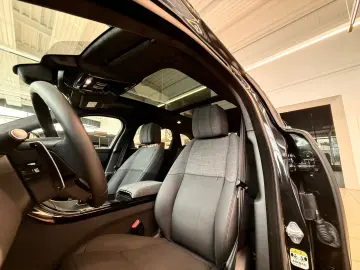 LAND ROVER Range Rover Velar Autobiography P400