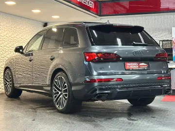 AUDI Q7 50TDI QUATTRO S LINE MATRIX#LUFT#SHZ#SH#LH