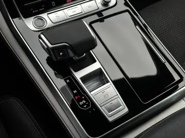 AUDI Q7 50TDI QUATTRO S LINE MATRIX#LUFT#SHZ#SH#LH