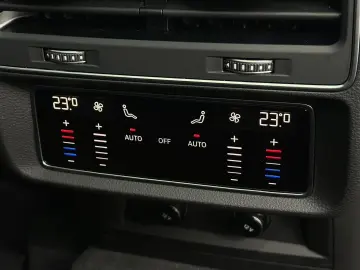 AUDI Q7 50TDI QUATTRO S LINE MATRIX#LUFT#SHZ#SH#LH