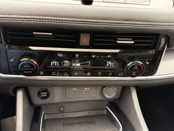 NISSAN X-Trail 1.5 VC-T N-Connecta e-4ORCE  PANO 360