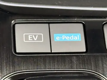 NISSAN X-Trail 1.5 VC-T N-Connecta e-4ORCE  PANO 360