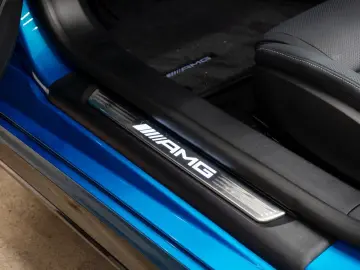 MERCEDES-BENZ SL 63 AMG