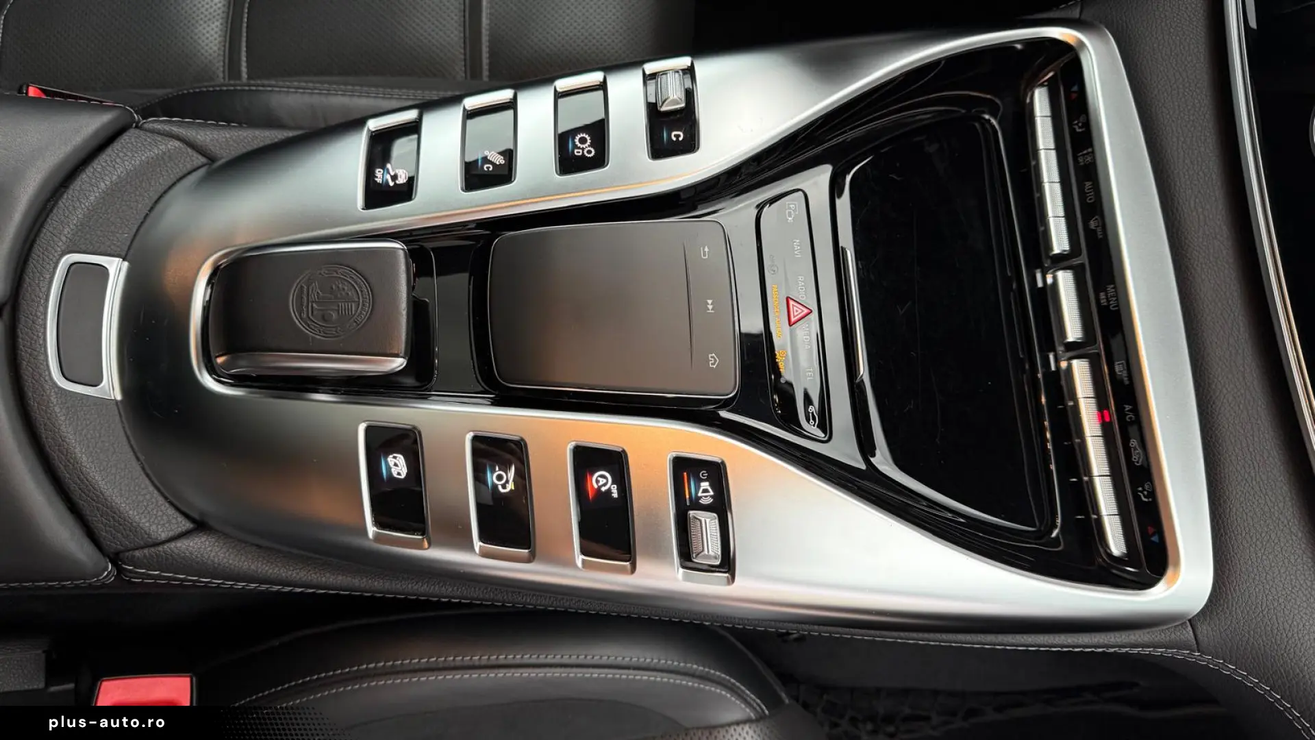 Mercedes-AMG GT 53 4Matic  Panoramic  HUD  Masaj Soft Close