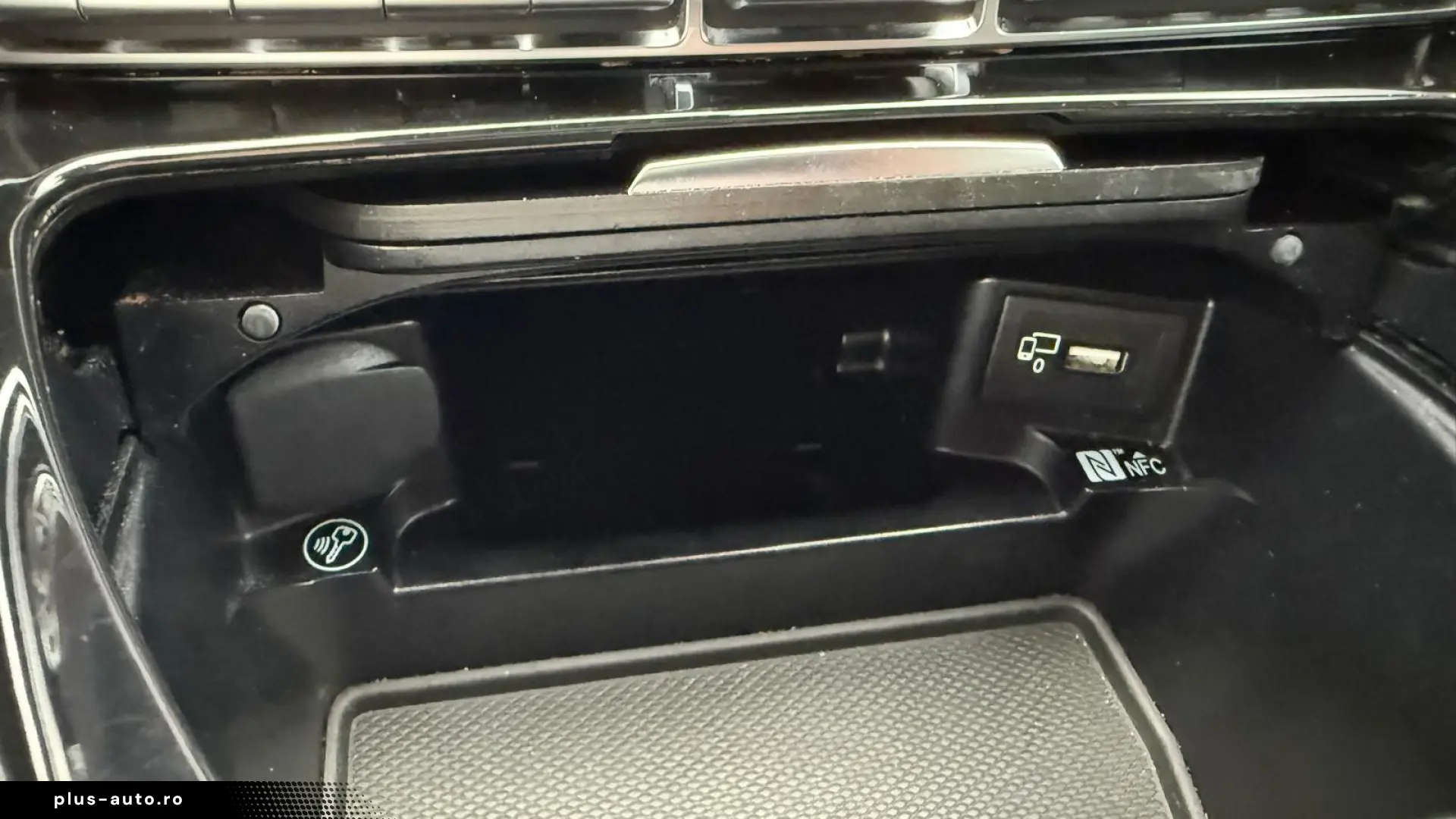 Mercedes-AMG GT 53 4Matic  Panoramic  HUD  Masaj Soft Close