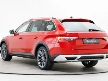 SKODA Superb Scout 2.0 TDI 4x4 DSG Pano 360  Navi ACC
