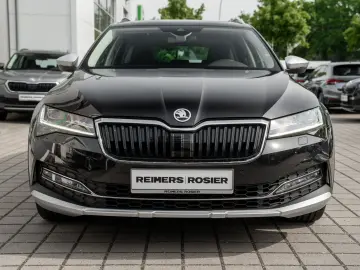 SKODA SUPERB C. SCOUT 2.0 TSI DSG 4X4 AHK Kam. Pano LM