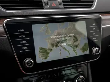 SKODA SUPERB C. SCOUT 2.0 TSI DSG 4X4 AHK Kam. Pano LM