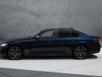 BMW M550i xDrive Limousine Komfortsitze Laser ACC 36