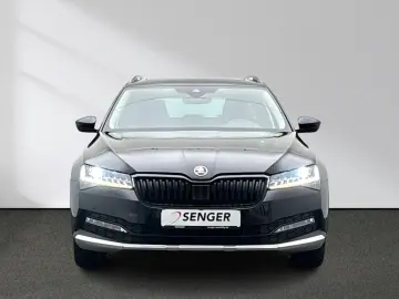 SKODA Superb Combi Scout 2.0 TDI 4x4 Matrix Pano. ACC