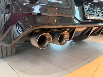 Volkswagen Golf 2.0 TSI 4M DSG R Performance 20 Years Akrp