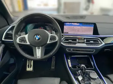 BMW X5 xDrive30d M Sport HUD Pano 22´´ AHK STH
