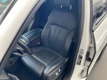 BMW X5 xDrive30d M Sport HUD Pano 22´´ AHK STH